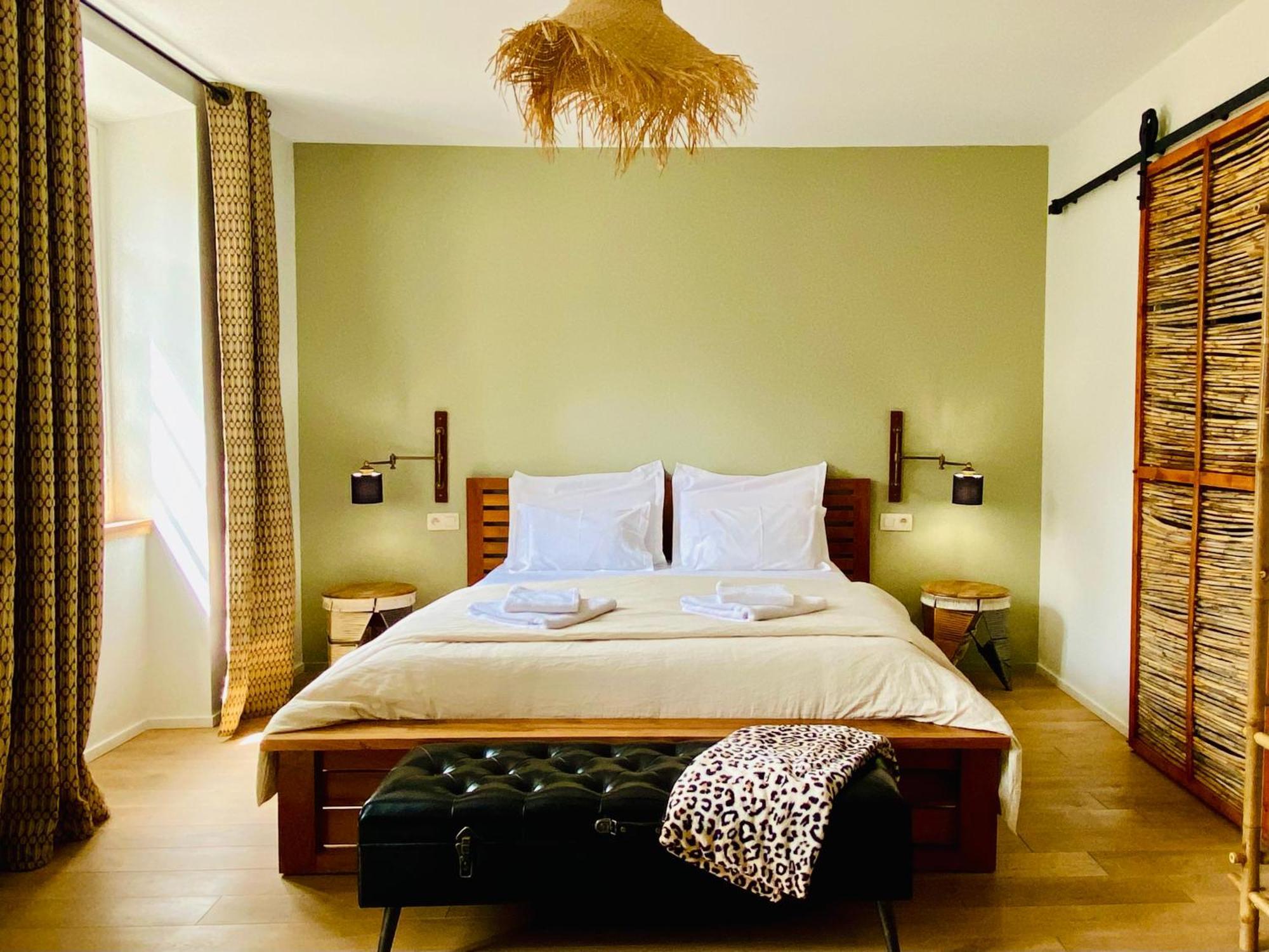 Aux Berges Du Libre Bed & Breakfast Felines-Termenes Стая снимка