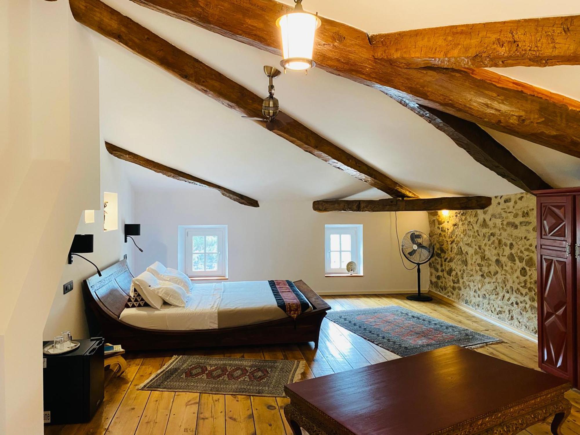 Aux Berges Du Libre Bed & Breakfast Felines-Termenes Стая снимка